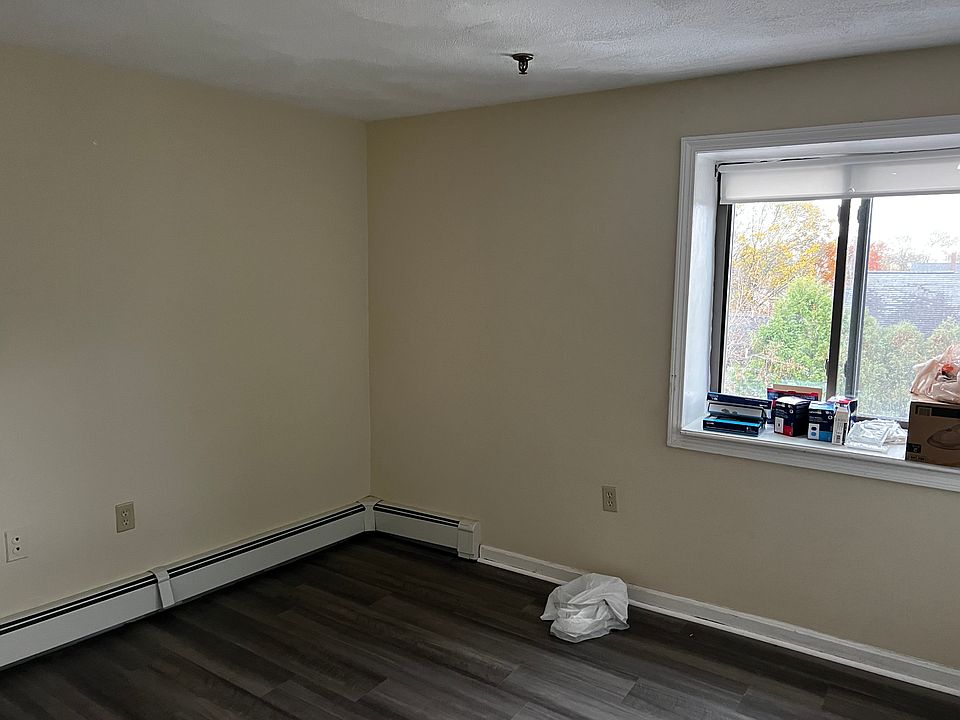 2nd image of 85 Broad St APT 218