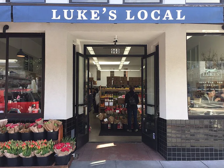 Another Great Grocery Store Nearby (Luke's on Cole St. - 4 blocks away quality/smaller, a bit pricey)