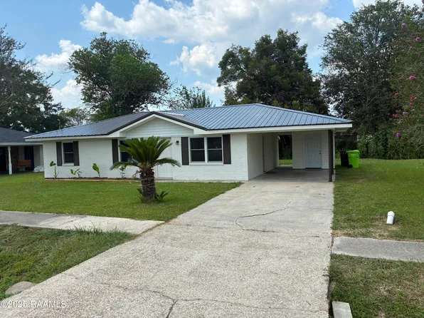 904 Alva Dr, Breaux Bridge, LA 70517