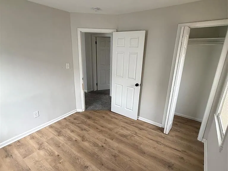 3887 Moore St — Photo 4