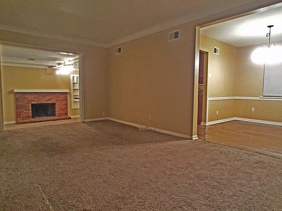 4th image of 215 Ballman Ave