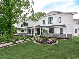 3 Hazel Rd, Port Washington, NY 11050