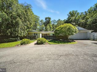 10 Carey Dr, Ambler, PA 19002