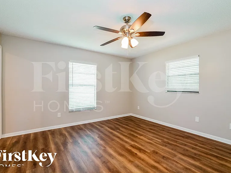1257 Poinsettia Dr — Photo 7