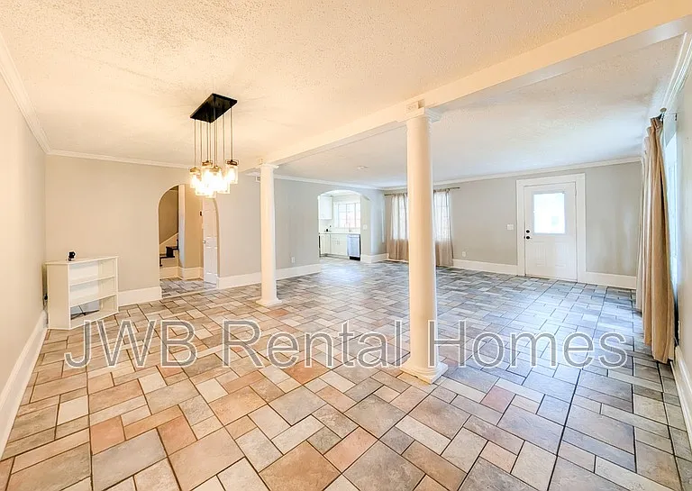 843 West St — Photo 5