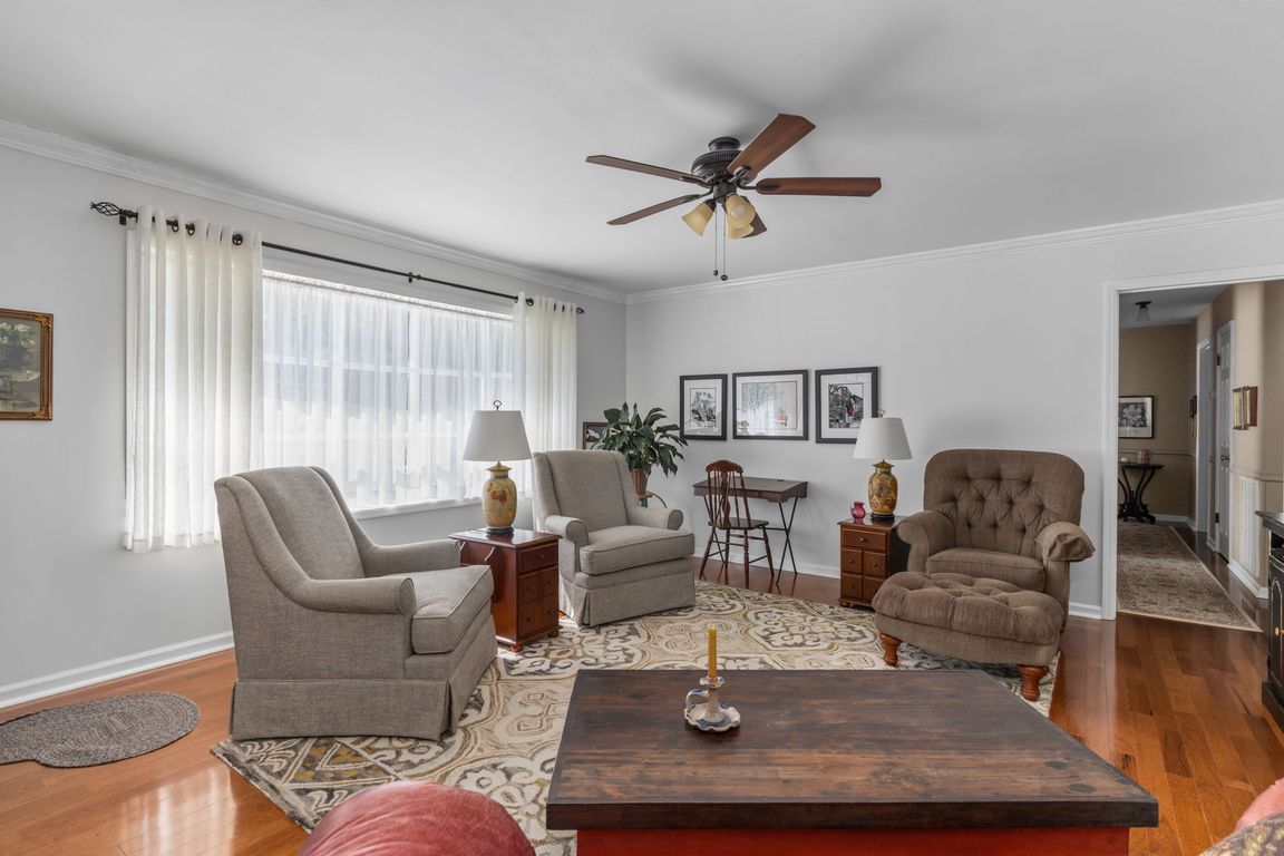 next background image