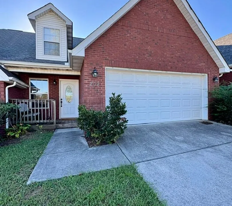 209 Covington Ln