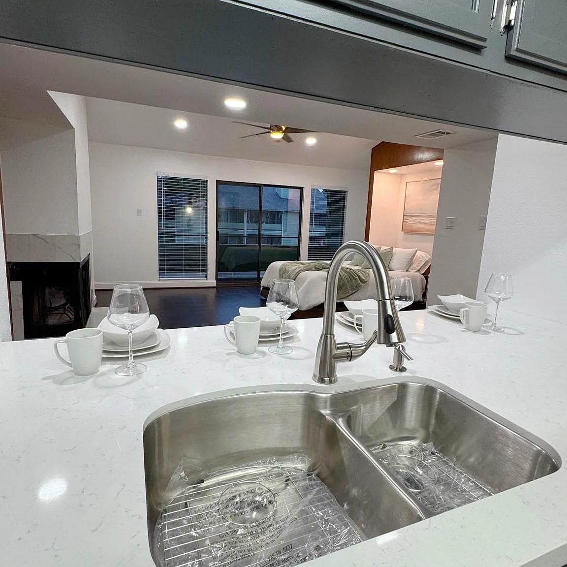 1 bed, 1.0 bath, 600 sqft, $1,100 — Photo 3