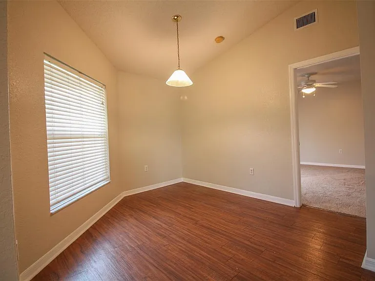 3002 Chasewood Dr — Photo 6