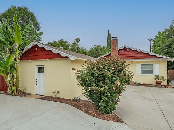 3rd image of 22637 Mariano St