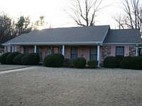 1st image of 127 Creekwood Dr