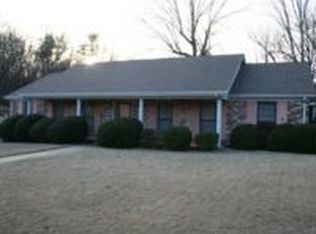 127 Creekwood Dr, Florence, AL 35630