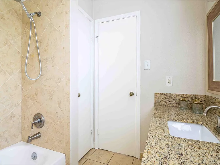 2626 Palo Pinto Dr — Photo 26