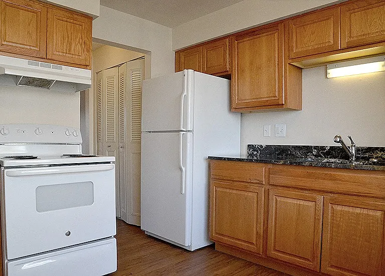 Canyon Crest — Photo 10