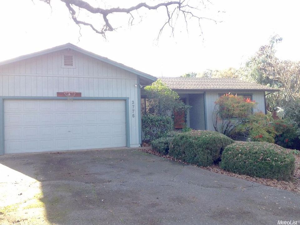 1st image of 3776 Sheridan Rd
