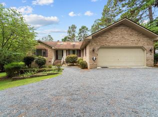 114 Winsford Cir, West End, NC 27376