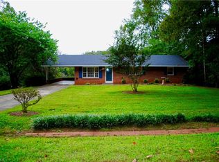6030 Lura Rd, Winston Salem, NC 27104