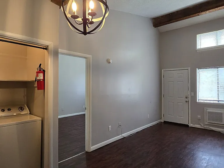 3700 Squaw Valley Dr SW #D — Photo 8