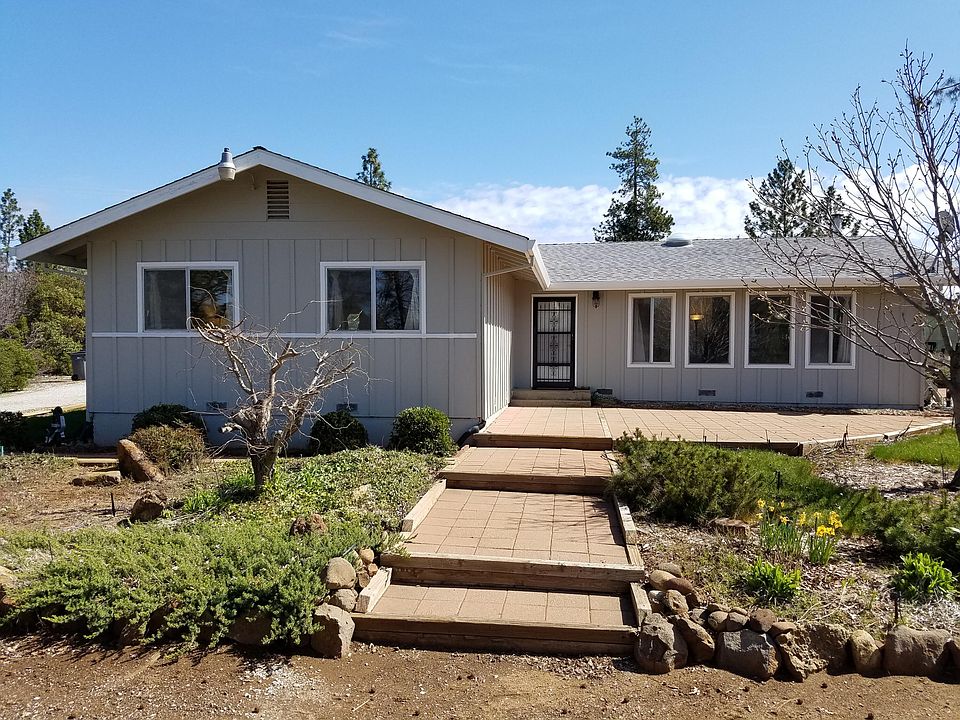 1st image of 28479 Moraine Way
