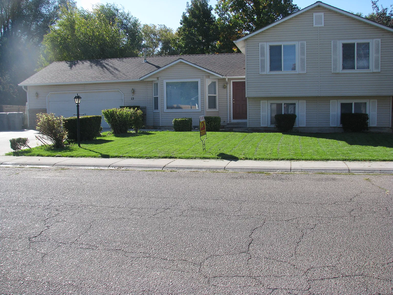 5 bed, 2.5 bath, 1928 sqft, $2,500 — Photo 1