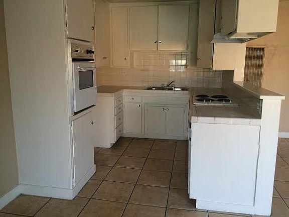 5th image of 6819 Hinds Ave APT 13