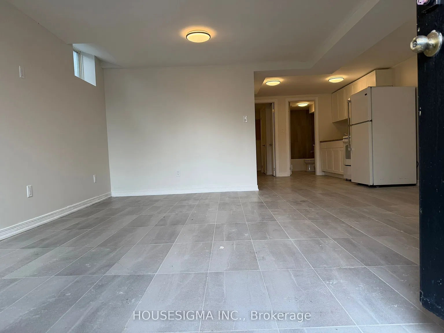 2 bed, $1,749 — Photo 4