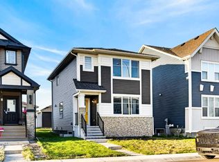 840 NW Midtown Dr SW, Airdrie, AB T4B5K9