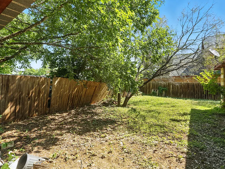 10B FM 473 — Photo 15