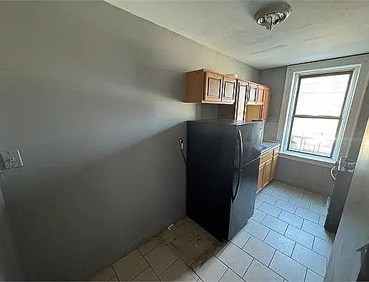 1st image of 329 Park Ave #5C