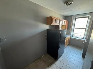 329 Park Ave #5C, Newark, NJ 07107