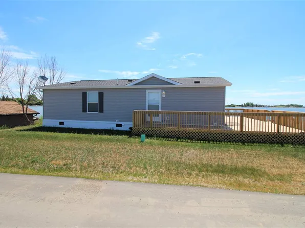 437 Rice Lake Rd N, Douglas, ND 58735