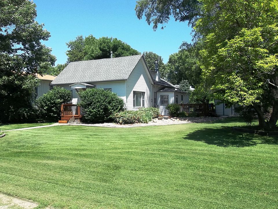 1st image of 812 5th St
