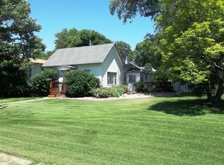 812 5th St, Glenwood, IA 51534