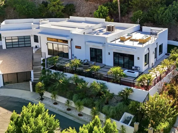 4637 Dunas Ln, Tarzana, CA 91356