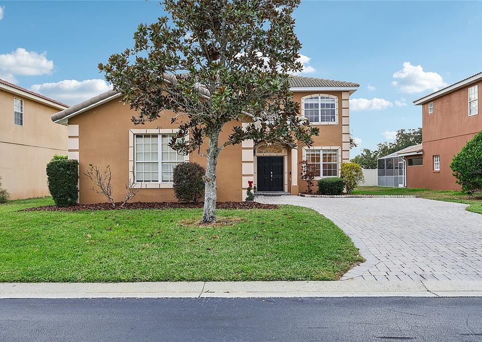 1st image of 215 VISTA DRIVE