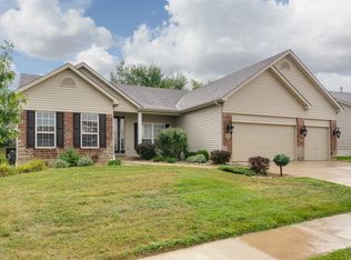 2014 Homefield Ridge Dr, O'Fallon, MO 63366