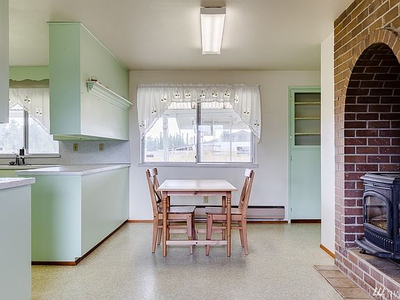 5th image of 3818 132nd St E