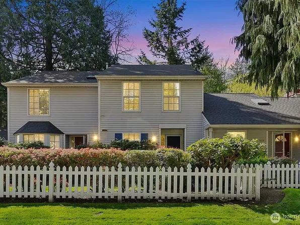 10015 NE 129th Pl, Kirkland, WA 98034