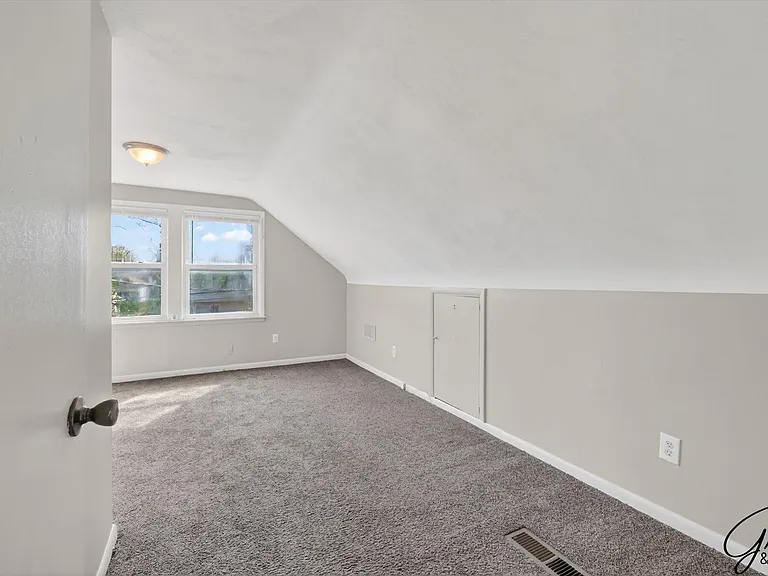 24408 Lambrecht Ave #2 — Photo 16