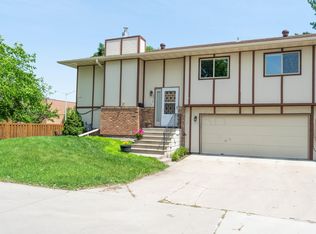 2317 4th Ave S, Moorhead, MN 56560