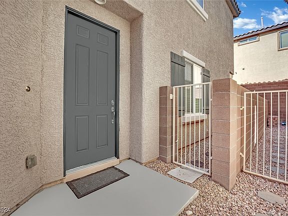 5th image of 9282 Cowboy Rain Dr