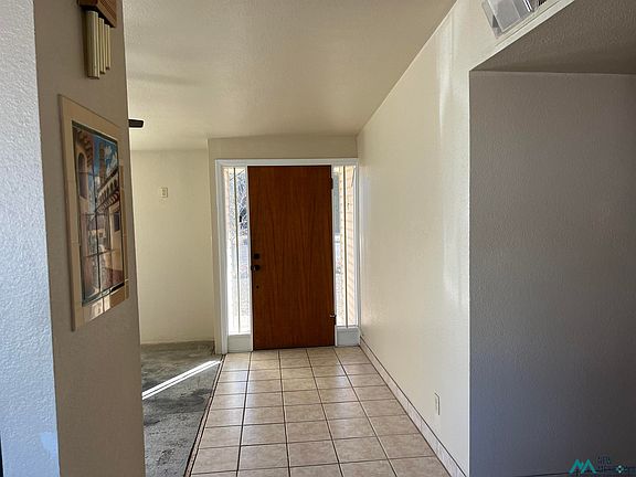 3rd image of 119 W Willow St