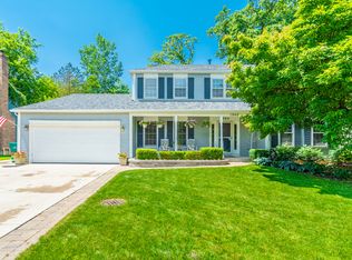 1960 Beechwood Ave, Gurnee, IL 60031