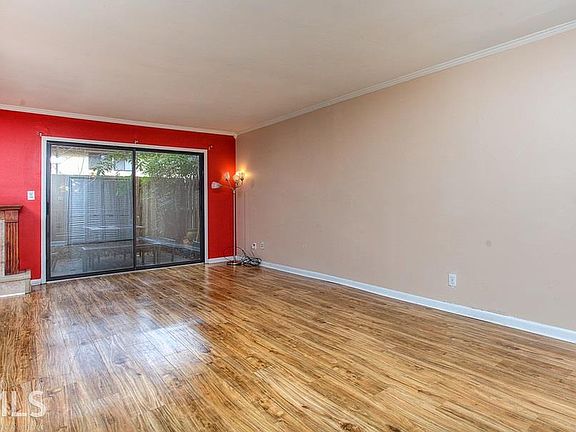 5th image of 2525 Bradford Sq