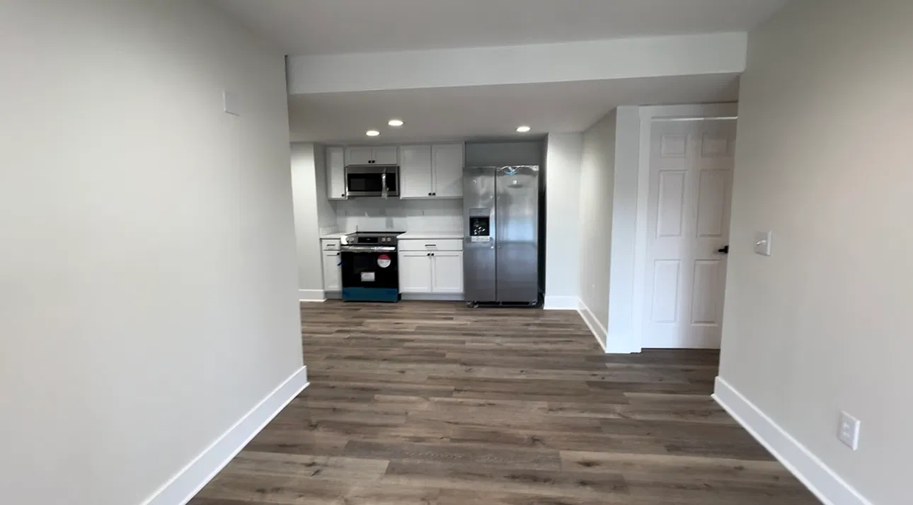 12405 Cabin Dr NE — Photo 1