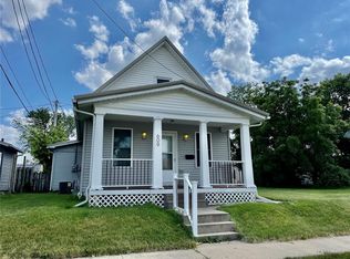 609 I Ave NW, Cedar Rapids, IA 52405