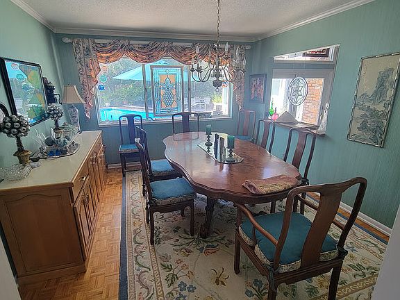 2nd image of 807 Buena Vista Blvd