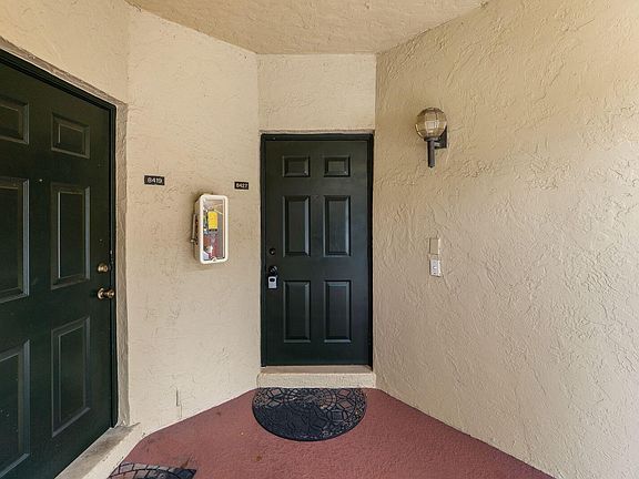 4th image of 8427 Shadow Court #2