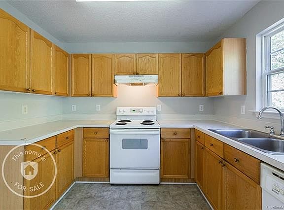 2nd image of 668 Montgomery Dr