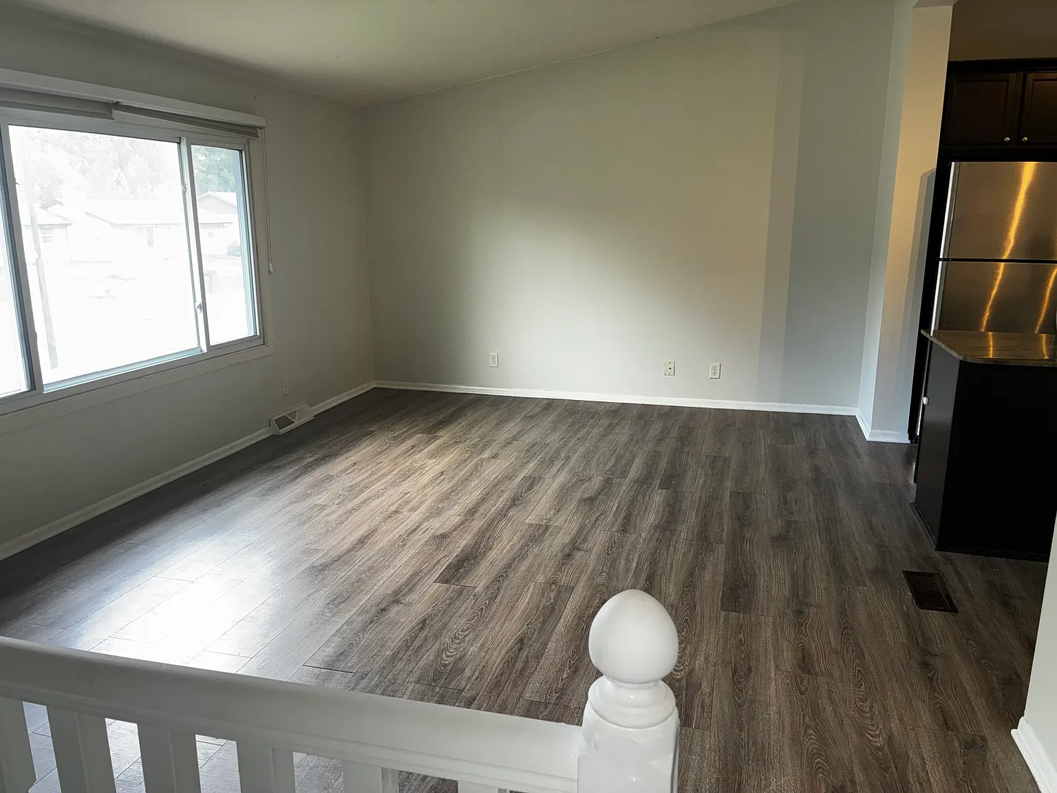 4 bed, 1909 sqft, $2,550 — Photo 4
